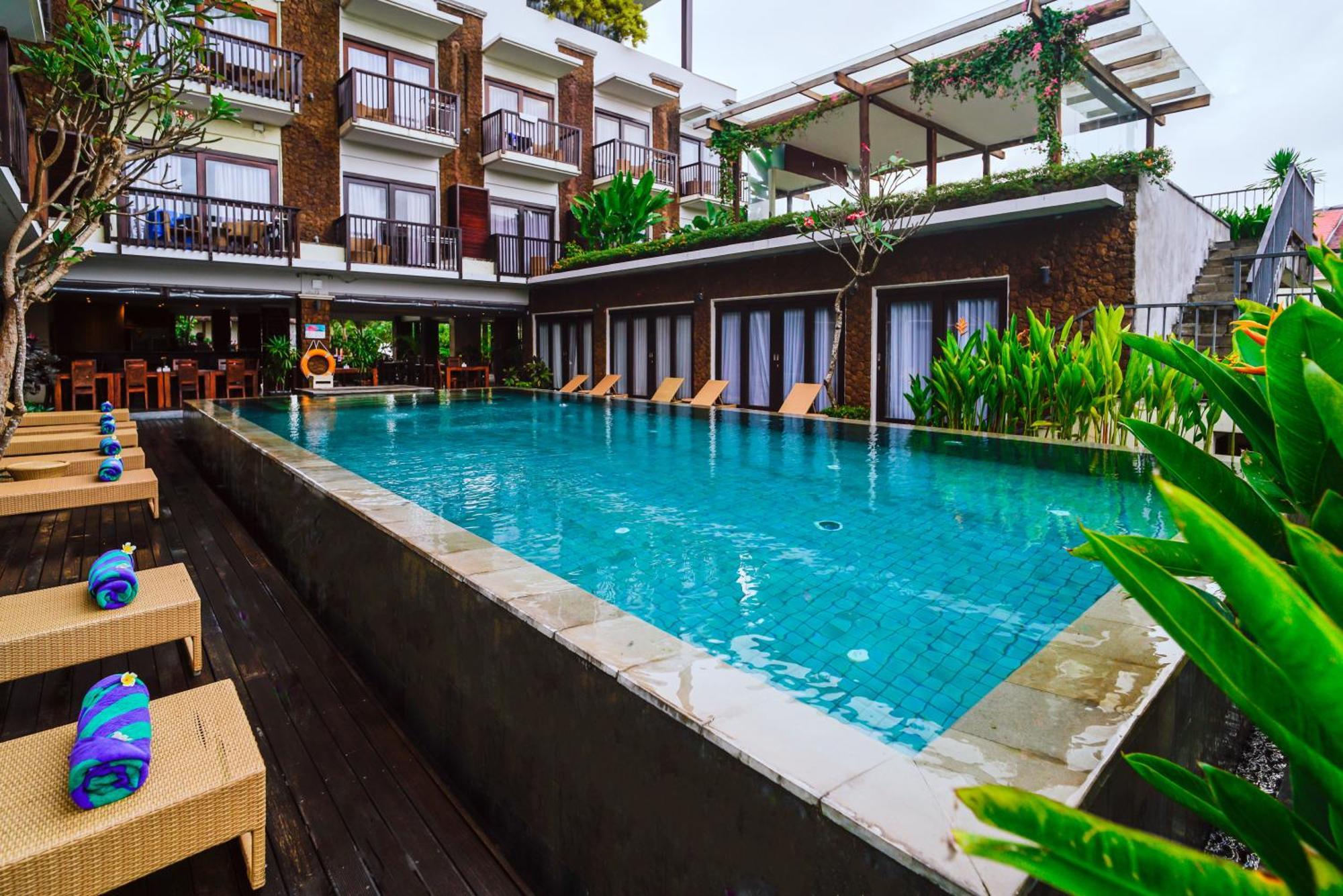 The Kirana Canggu Hotel Exterior foto